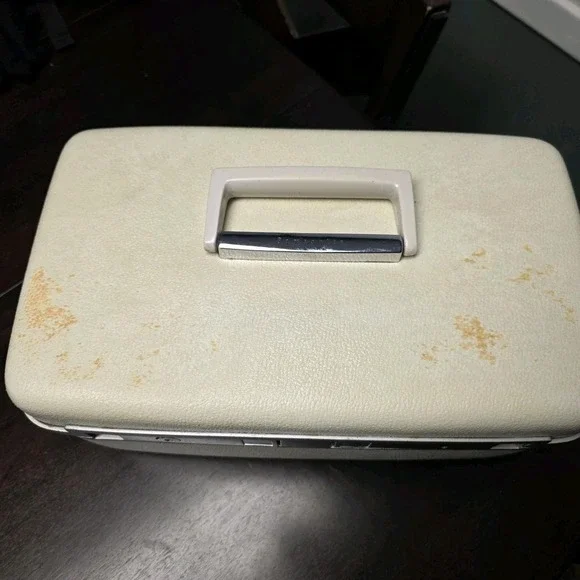 Samsonite Contoura Train Makeup Case Hardshell White Cream Pouch Lining Tray GUC - Picture 2 of 11